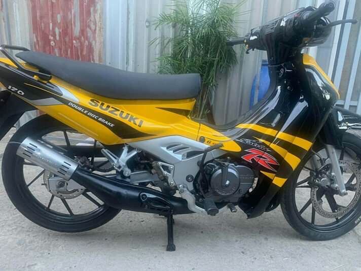 Sơn Xe Sport Suzuki Vàng Đen – Sơn Dọn Tân Trang